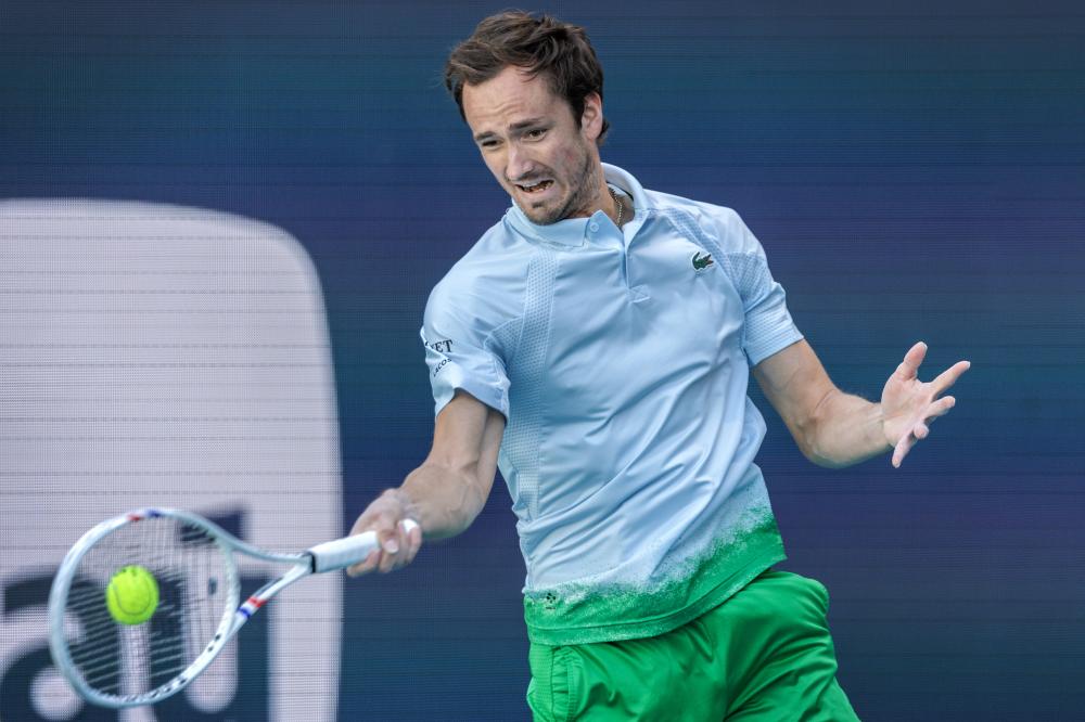 快攻从后场发起一气呵成