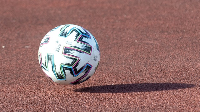 場上視野讓 場上視野讓